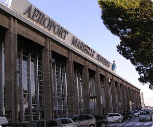 Aluguer de carros no Aeroporto de Marselha - compare oferta rent-a-car na Provença, no Sul da França